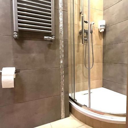 Single Studio In City Center Cracovia Esterno foto